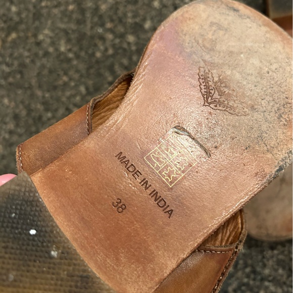 Free People Tan Leather Sandals - Picture 13 of 13